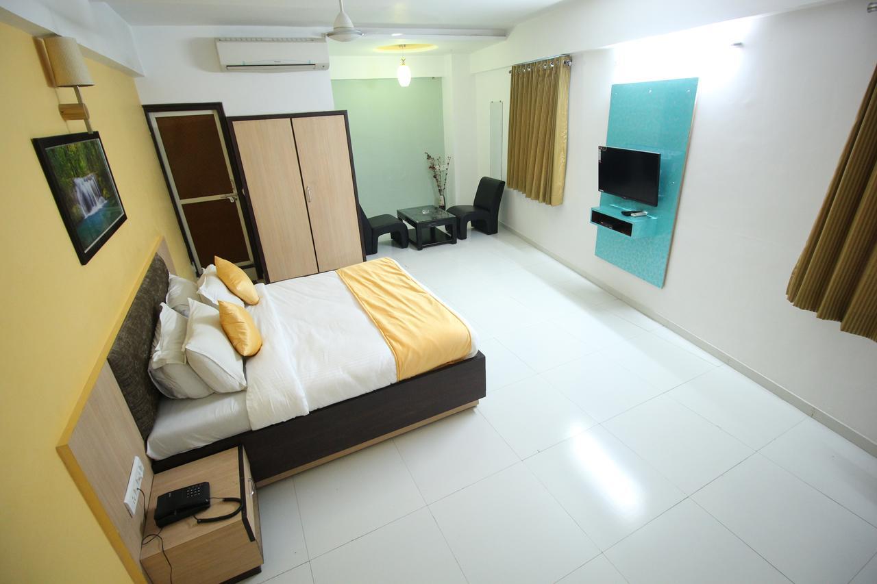 Hotel Hillton Gandhinagar Exterior foto